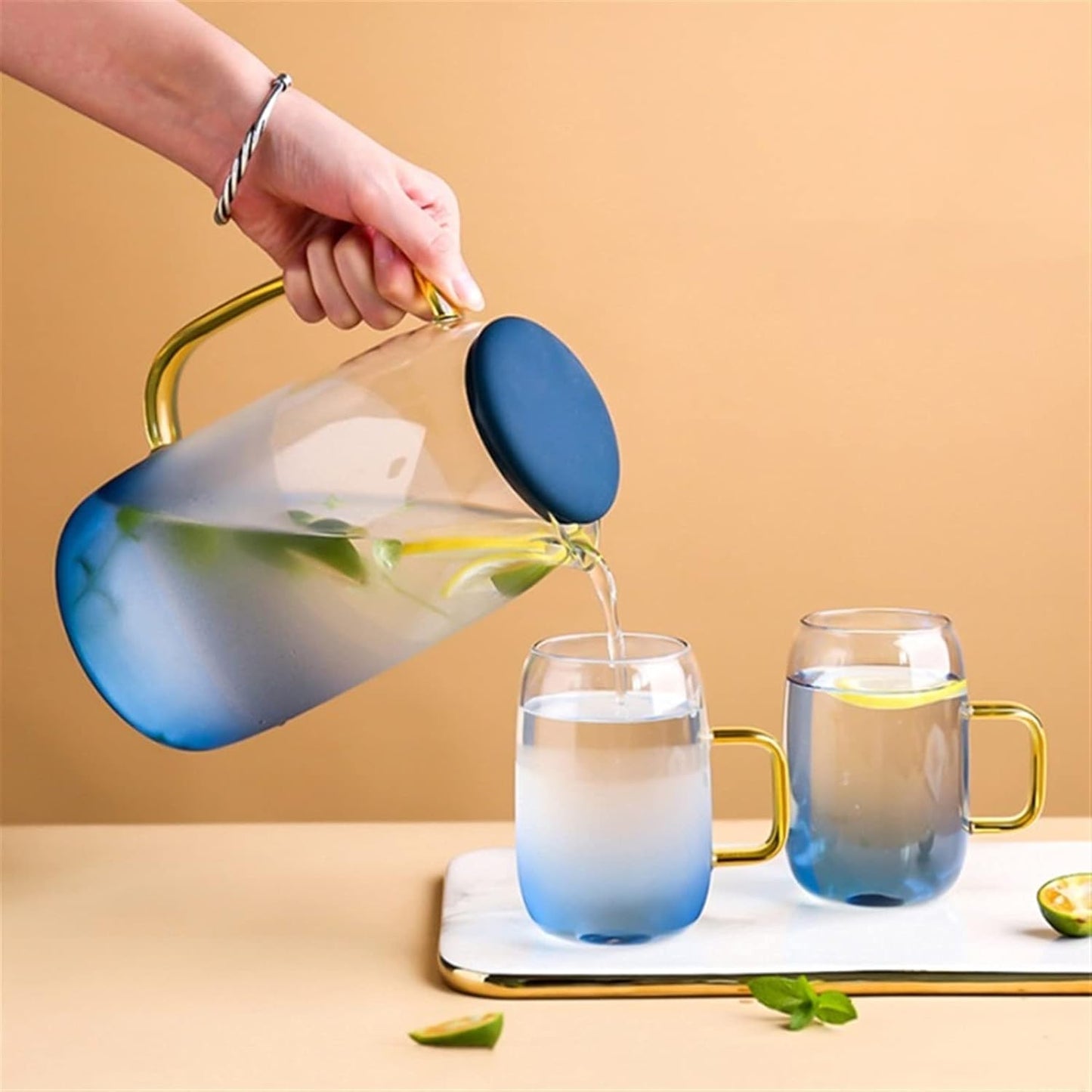 Élégance en Verre : Ensemble de Service avec Carafe et Verres Assortis (7 pièces)