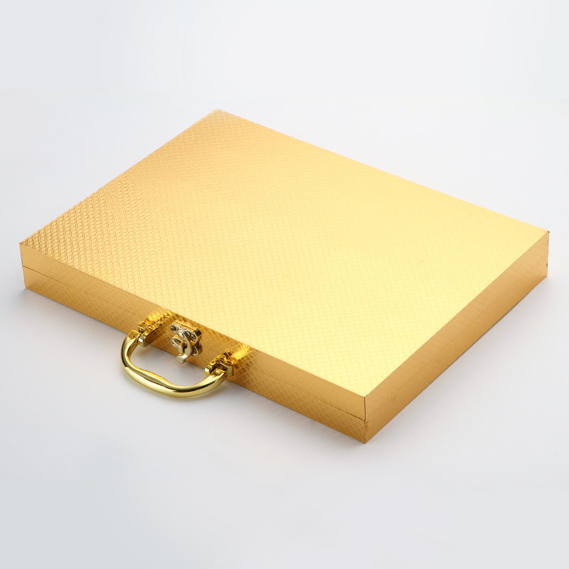 ensemble de couverts de luxe dorée