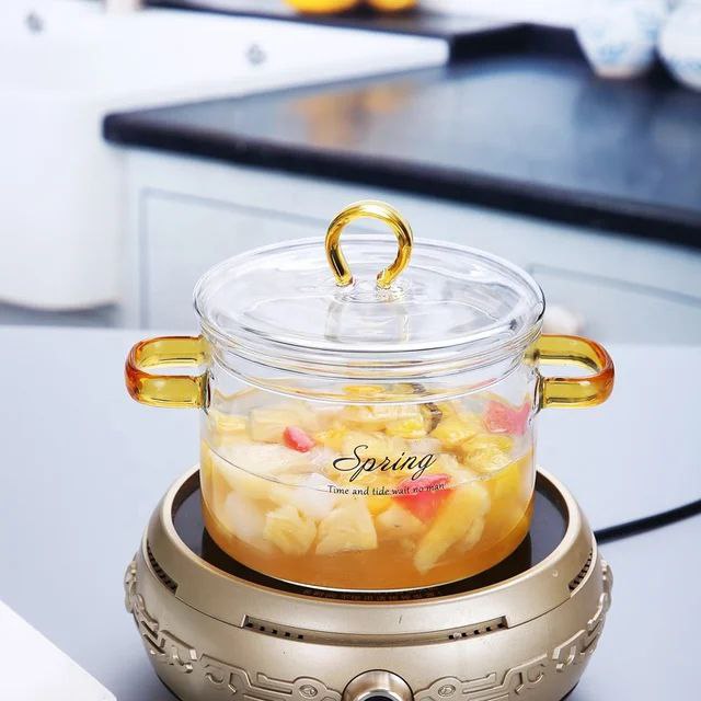 Marmite à soupe transparent